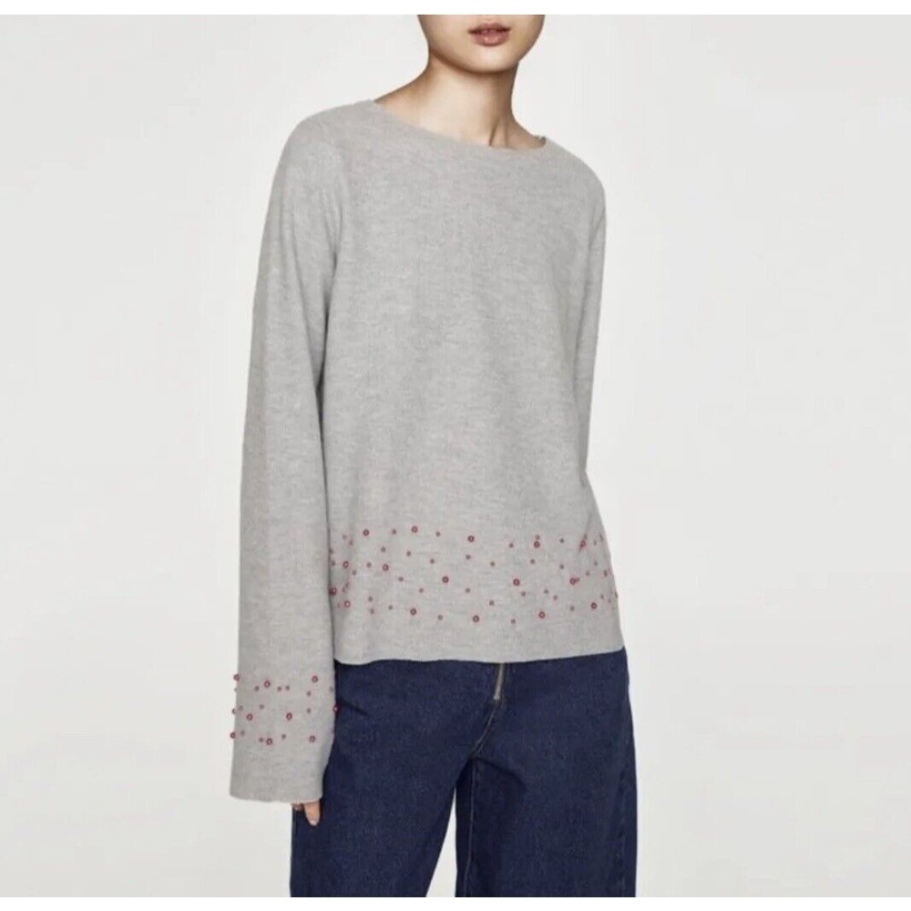 Zara Traufaluc Gray Sweater Pink Pearl Trim Women’s Size M Medium Pullover NWT
